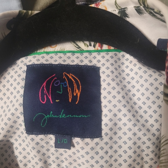 Floral print button down - Picture 3 of 3